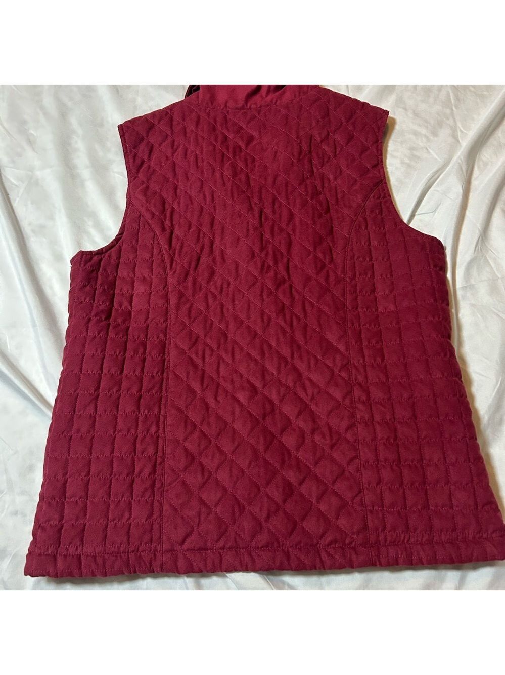 Cabela's Women's Outerwear Vest Medium Quilted Button Up Lined - Picture 3 of 9